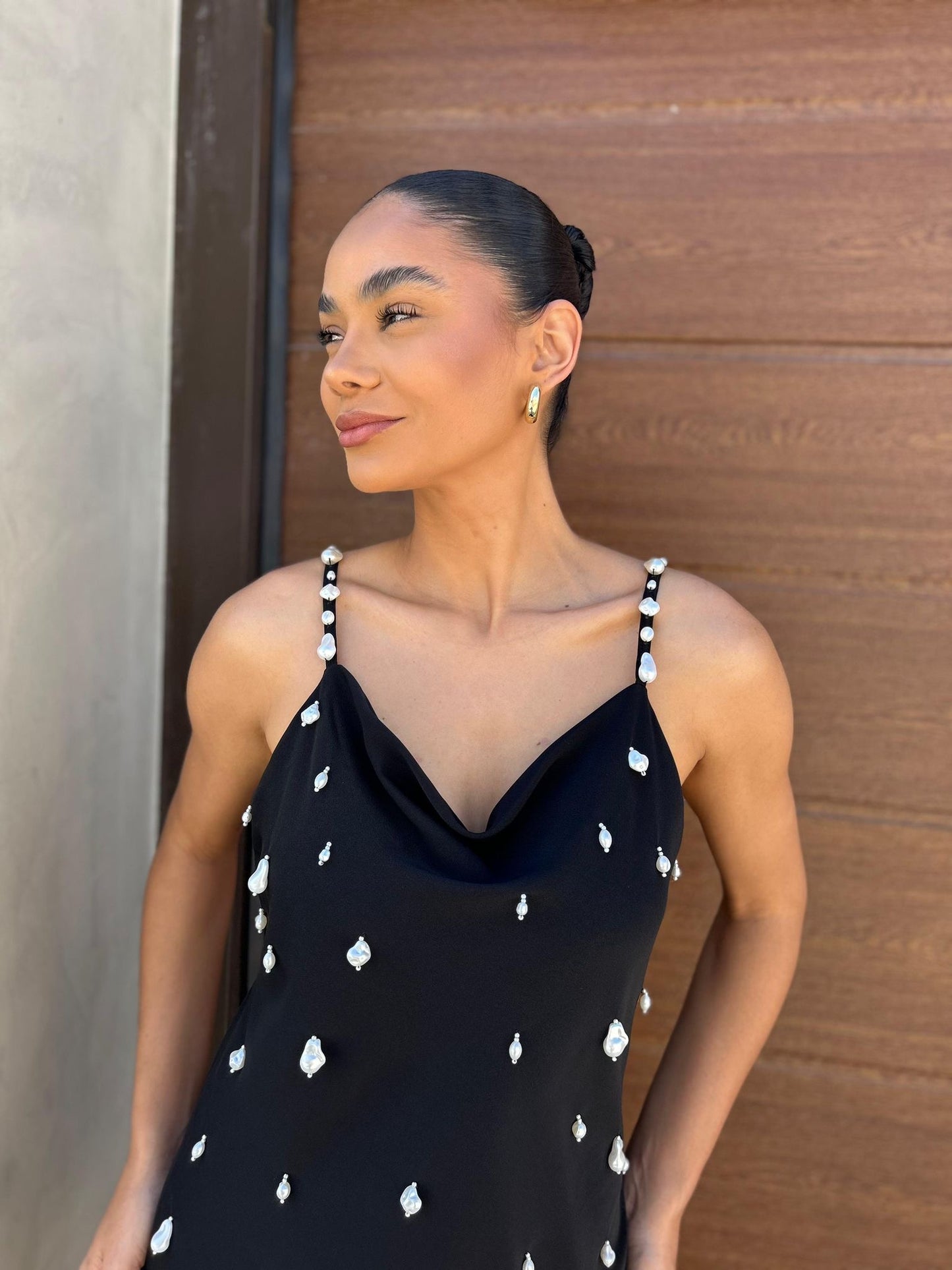Isa Paes - Short Dress w/ Organic Pearls