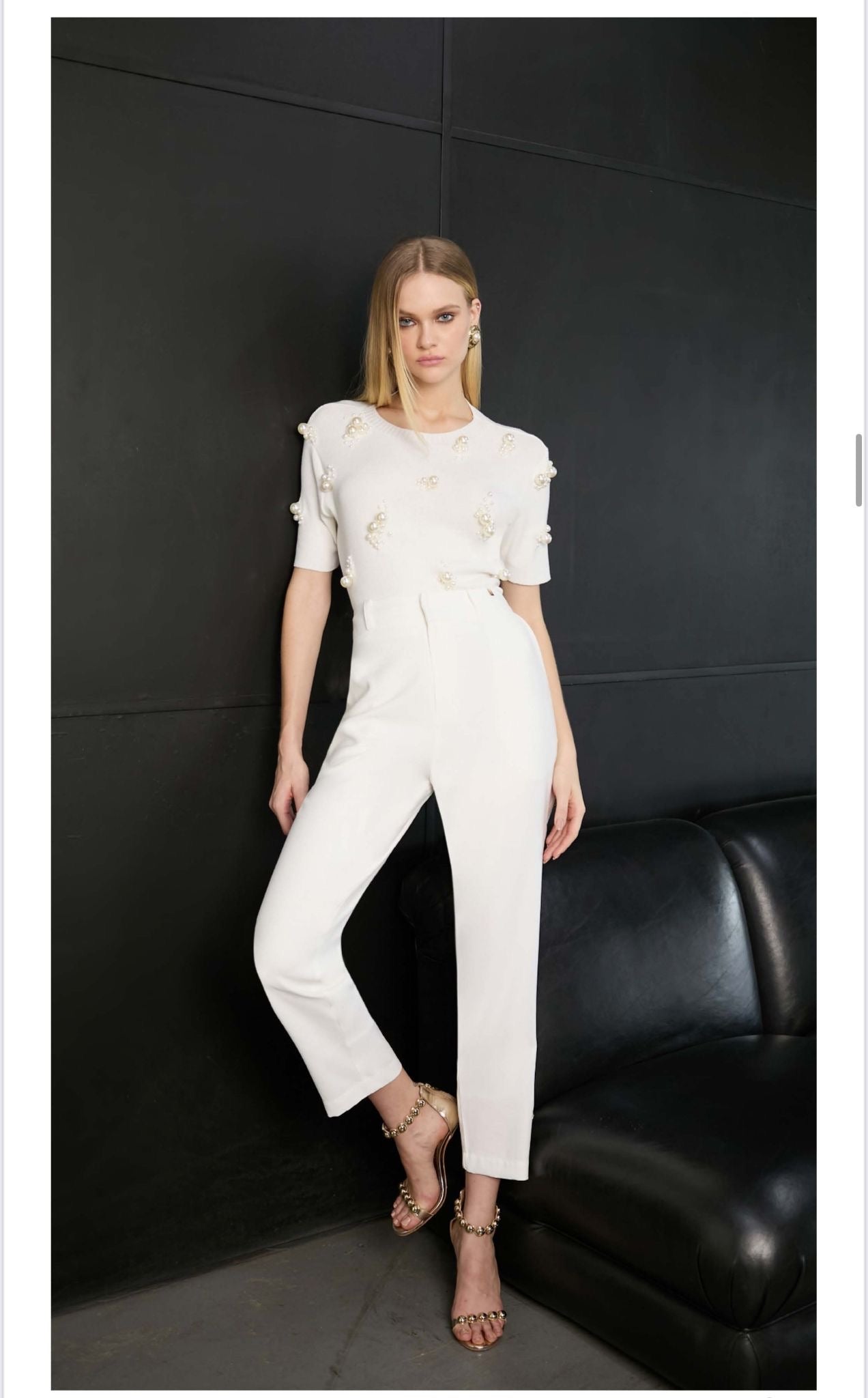 Isa Paes - Embroidered Knit Blouse