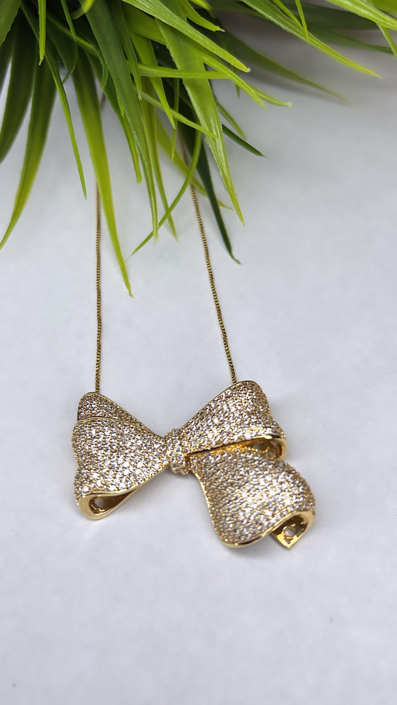 Nuria - Necklace Bow w/ Rhinestones
