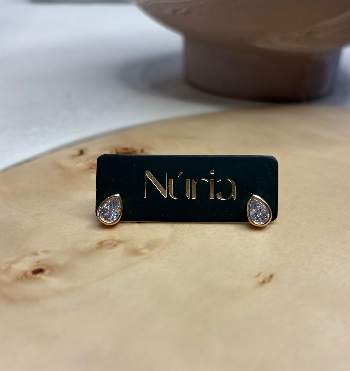 Nuria - Medium Drop Gold Stud