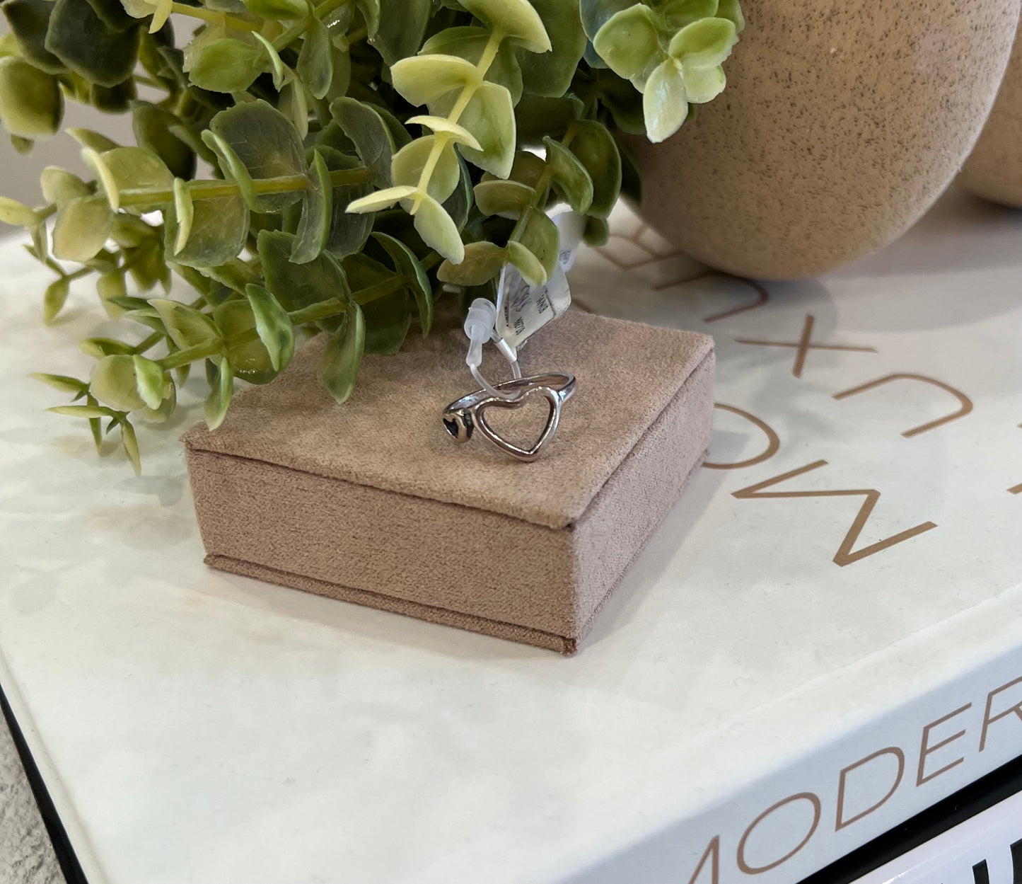 Nuria - Silver Heart Ring