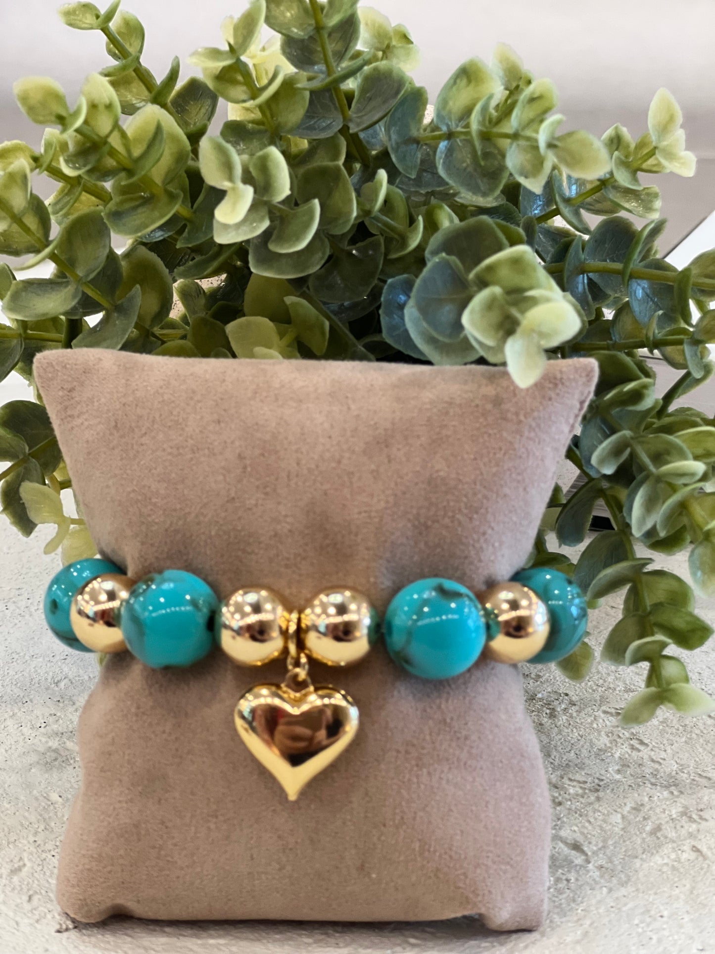 Nuria - Gold and Marble Bracelet/Heart Detail