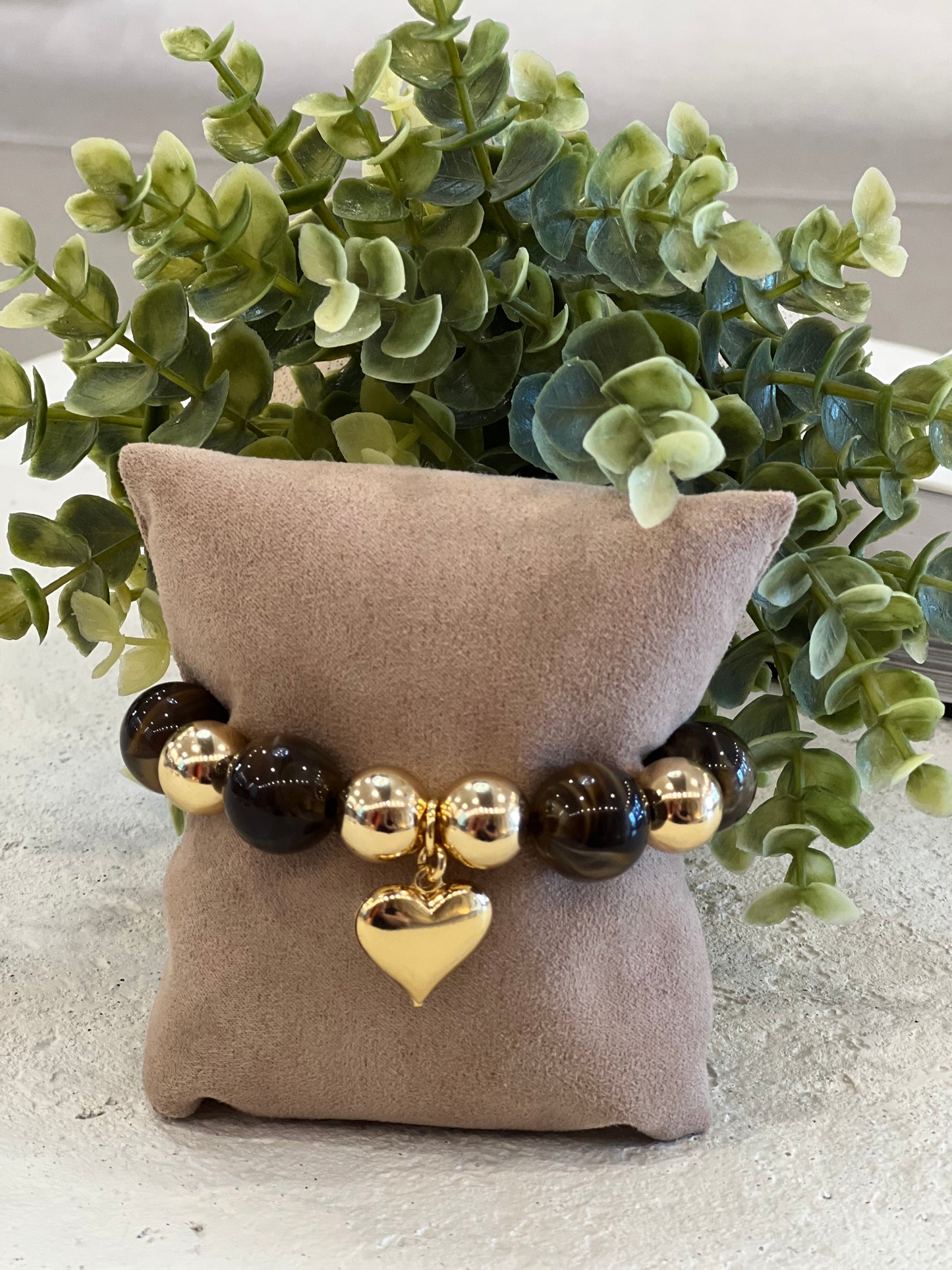 Nuria - Gold and Marble Bracelet/Heart Detail