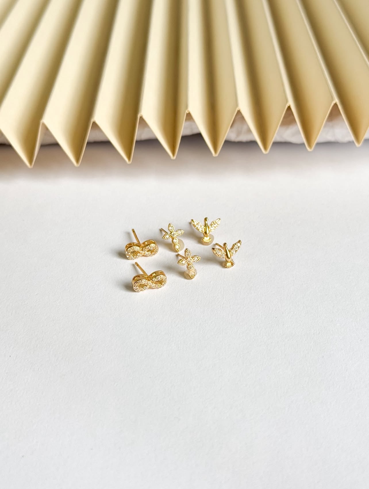 Nuria-3 Gold Earrings Set