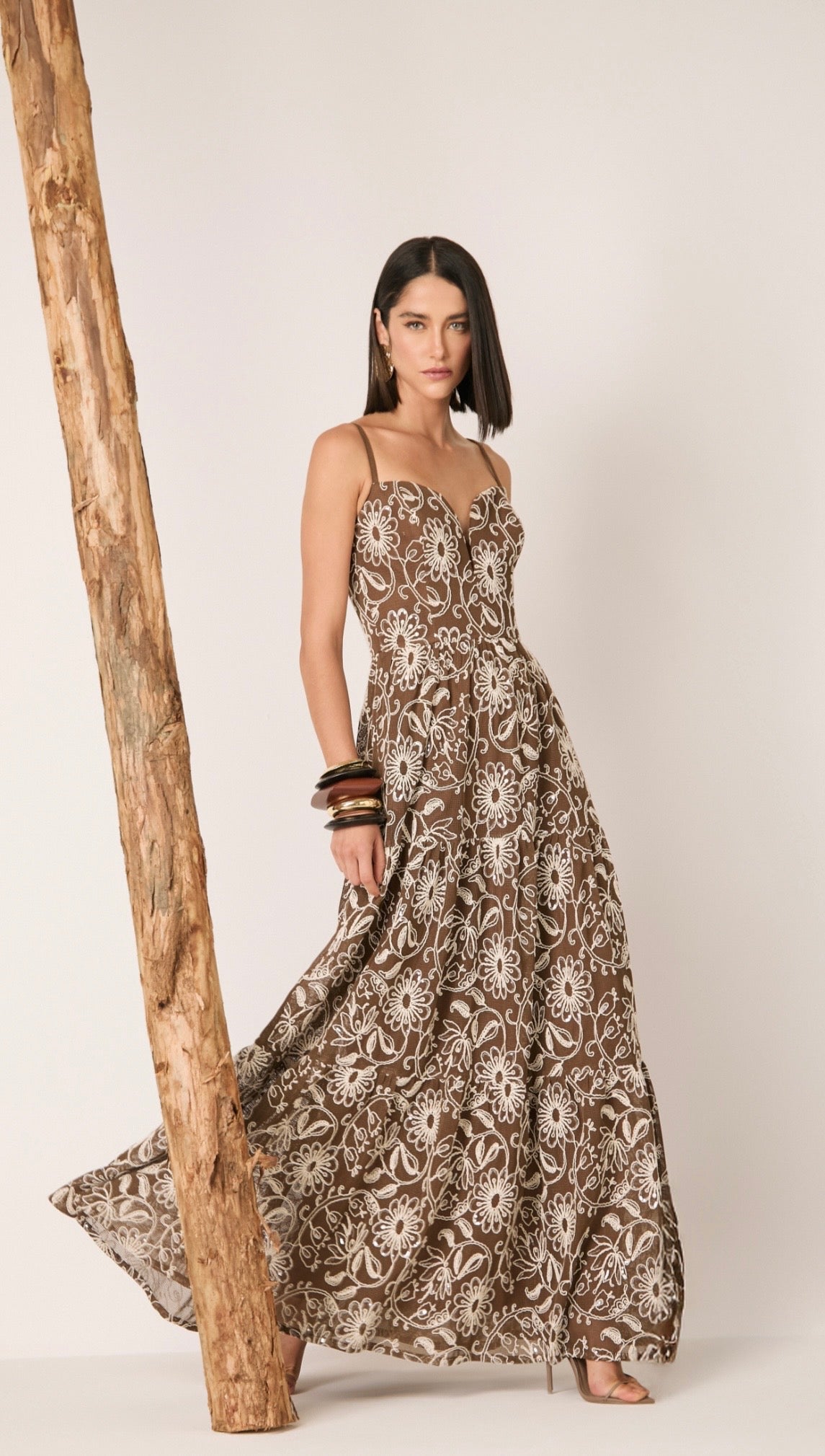 Isa Paes - Long Layered Dress