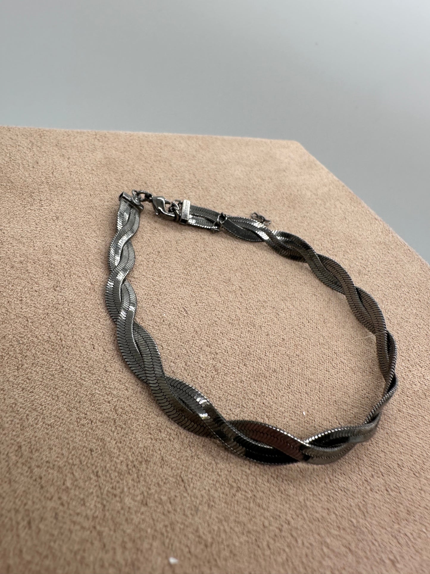 Nuria - Black Rhodium Bracelet