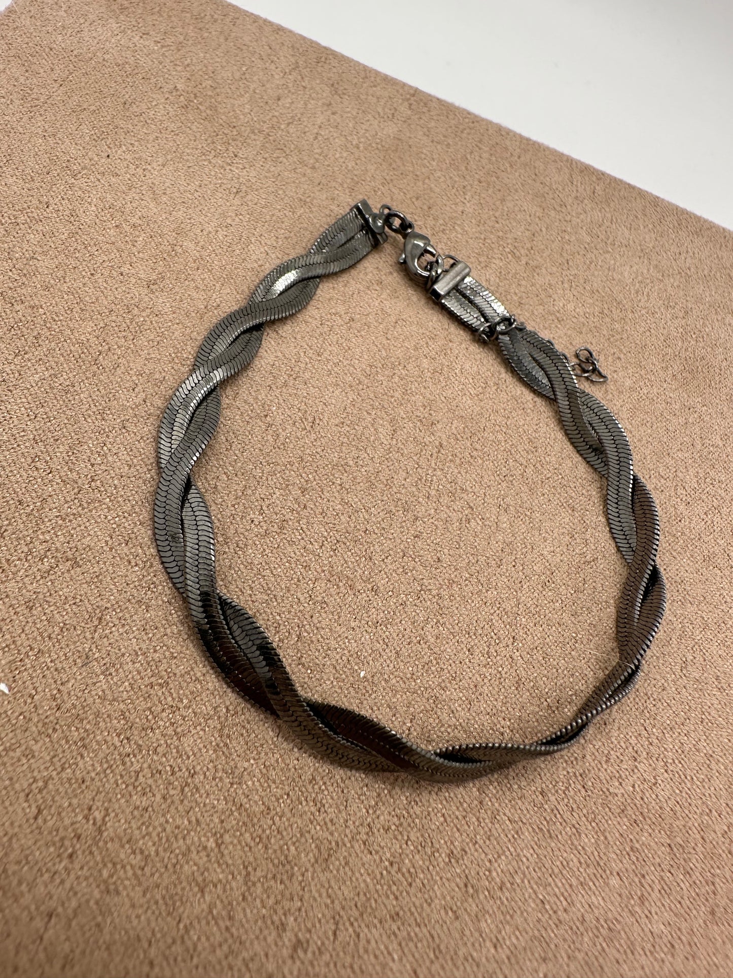 Nuria - Black Rhodium Bracelet
