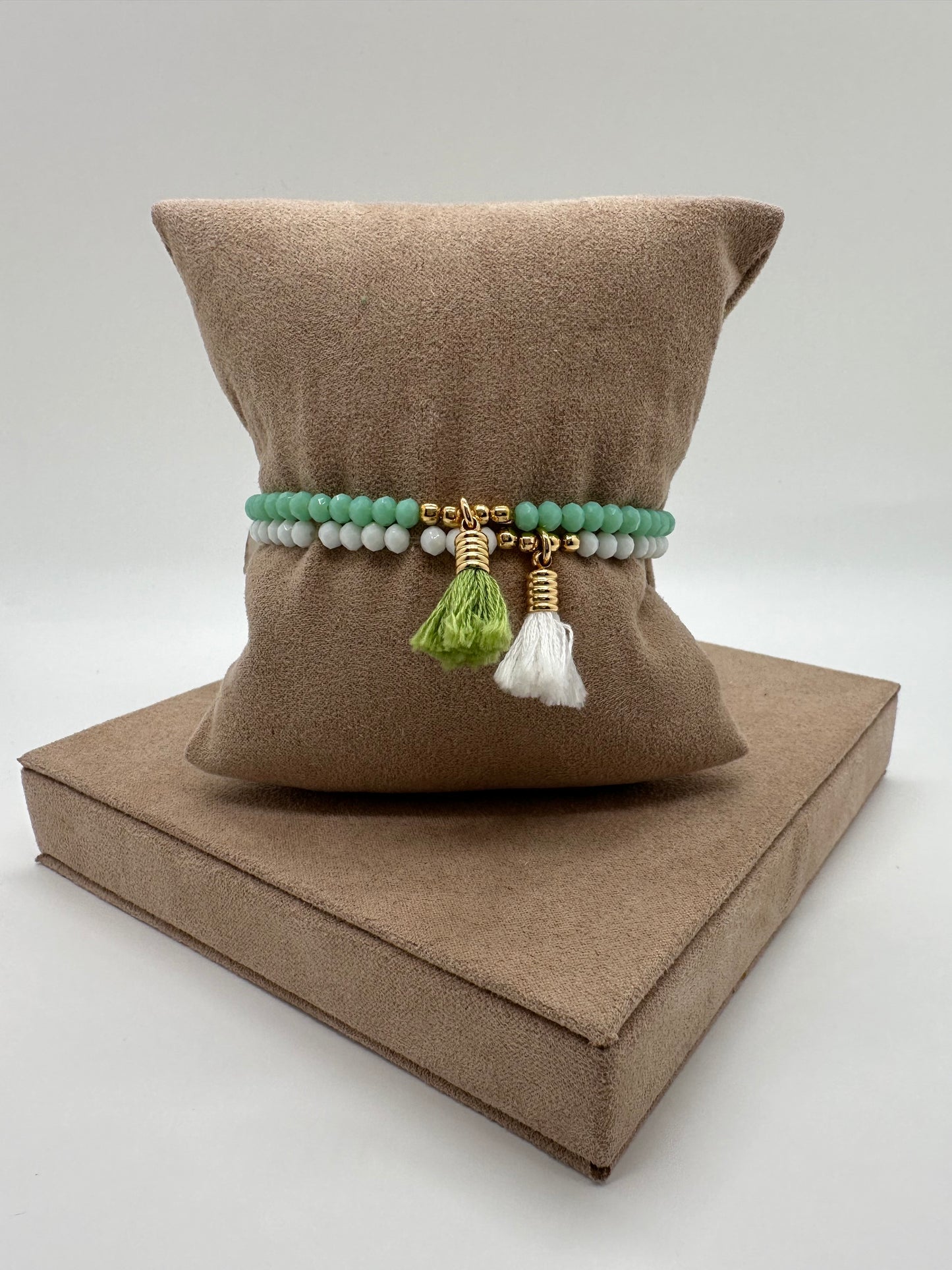 Nuria - Beaded Bracelet w/ Pompom