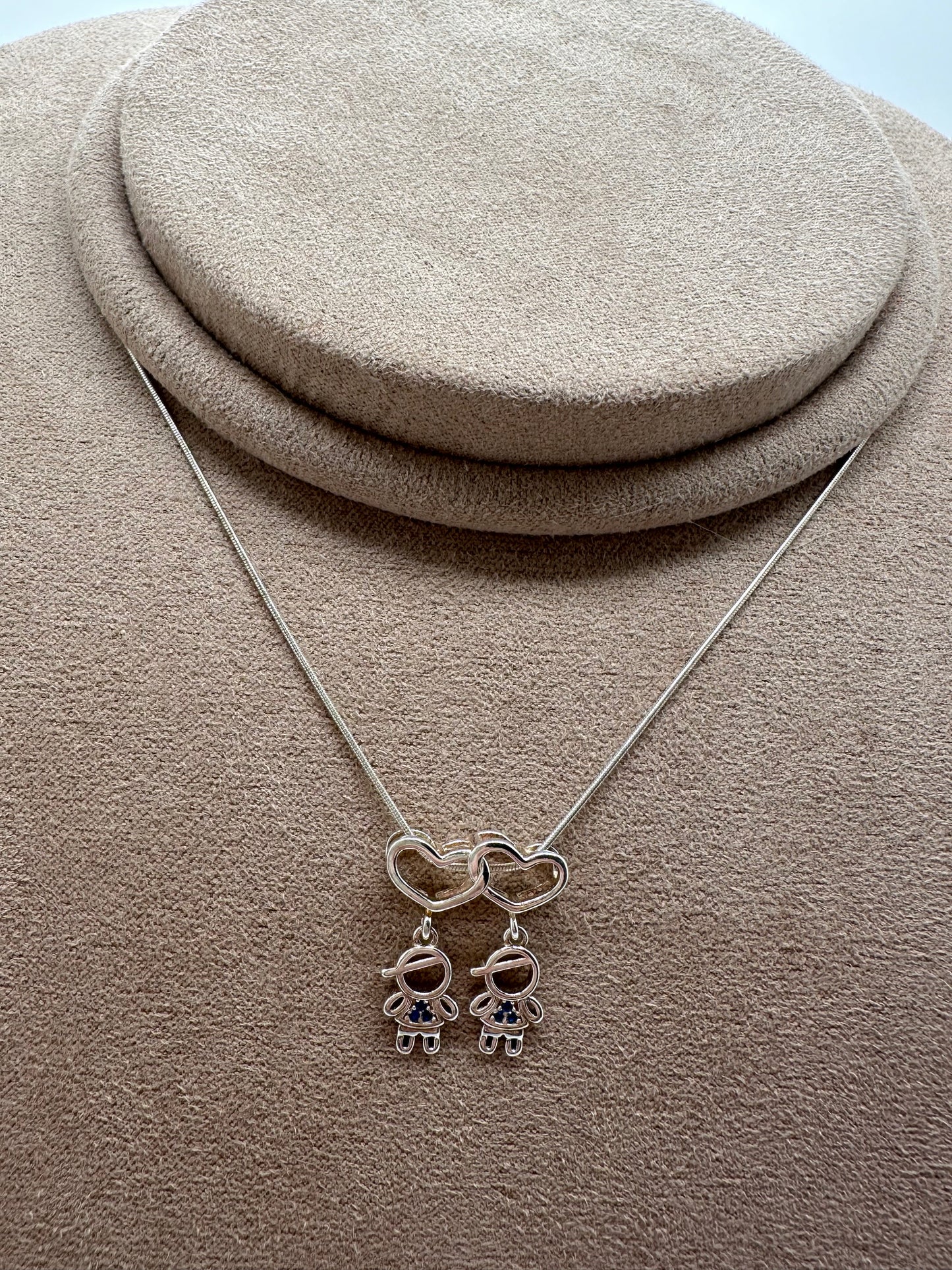 Nuria - Silver Pendant Necklace 2 children