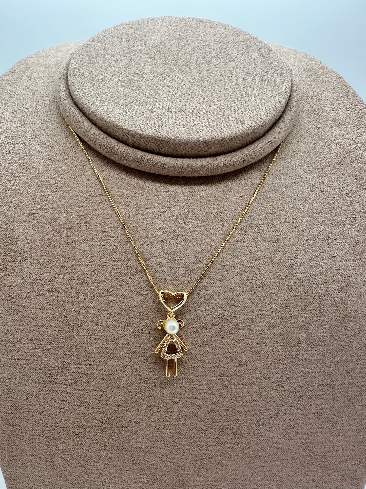 Nuria - Daughter Necklace with Pearl