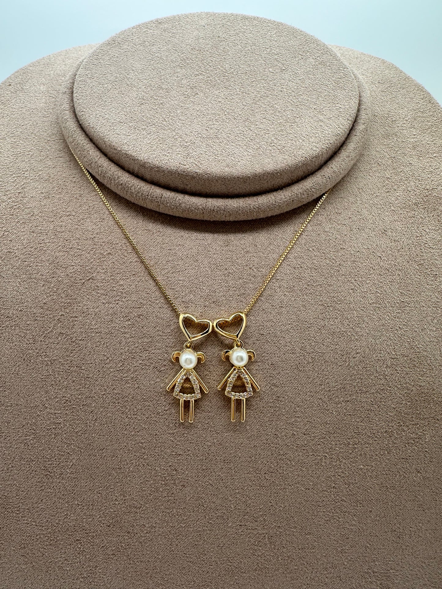 Nuria - Daughter Necklace with Pearl