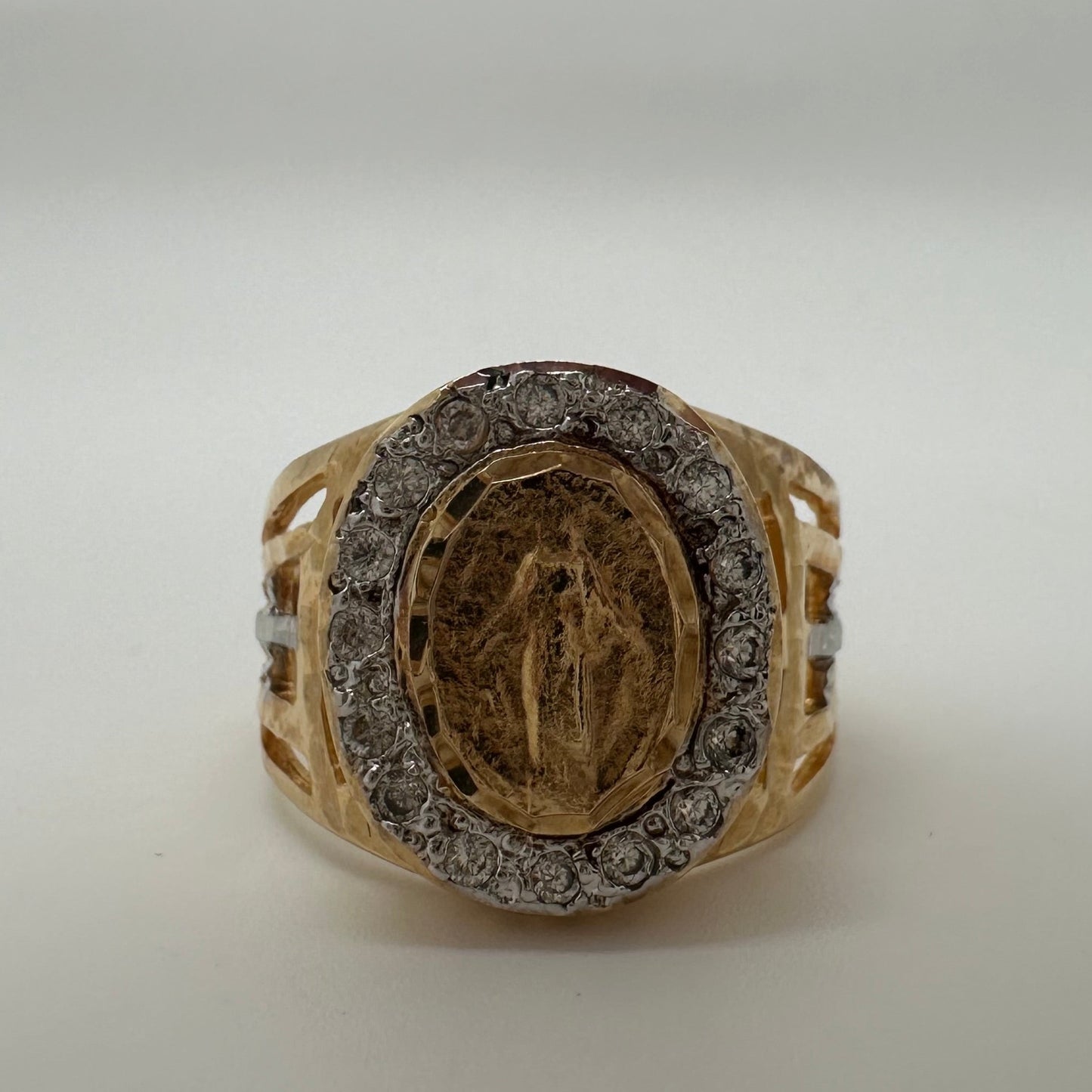 Nuria - Our Lady Ring