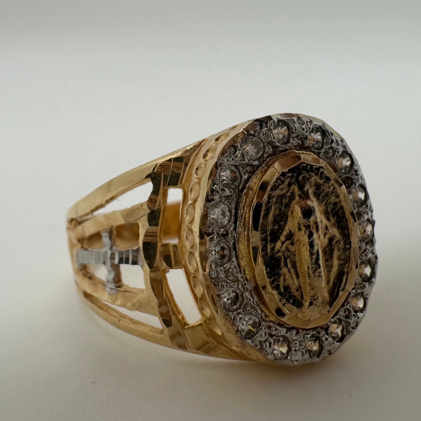 Nuria - Our Lady Ring