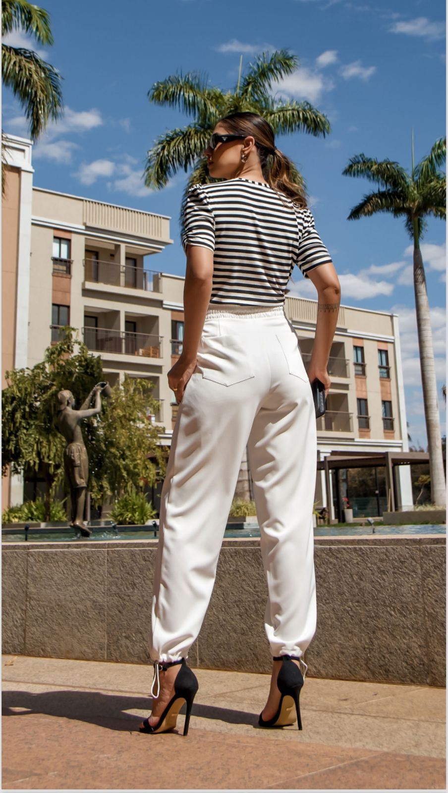 Luzia Fazzolli - Crepe Trousers Lapel Detail