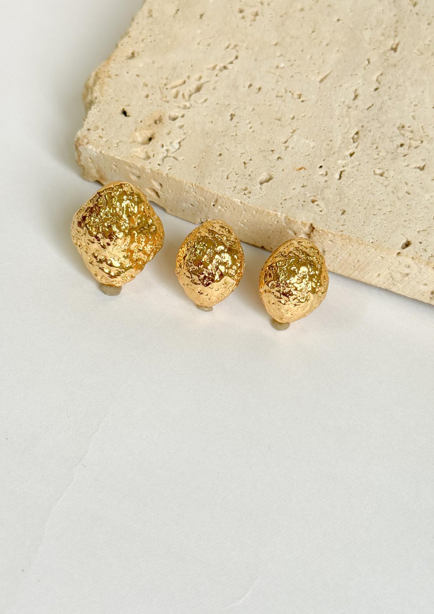 Nuria - Textured Earring and Ring Set