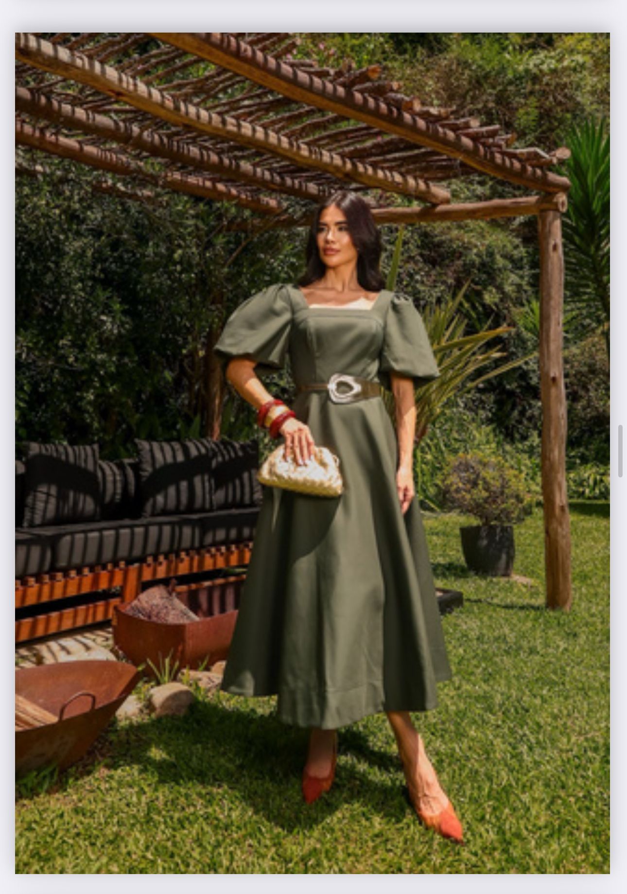 Closet Deluxe - Straight Bust Midi Dress