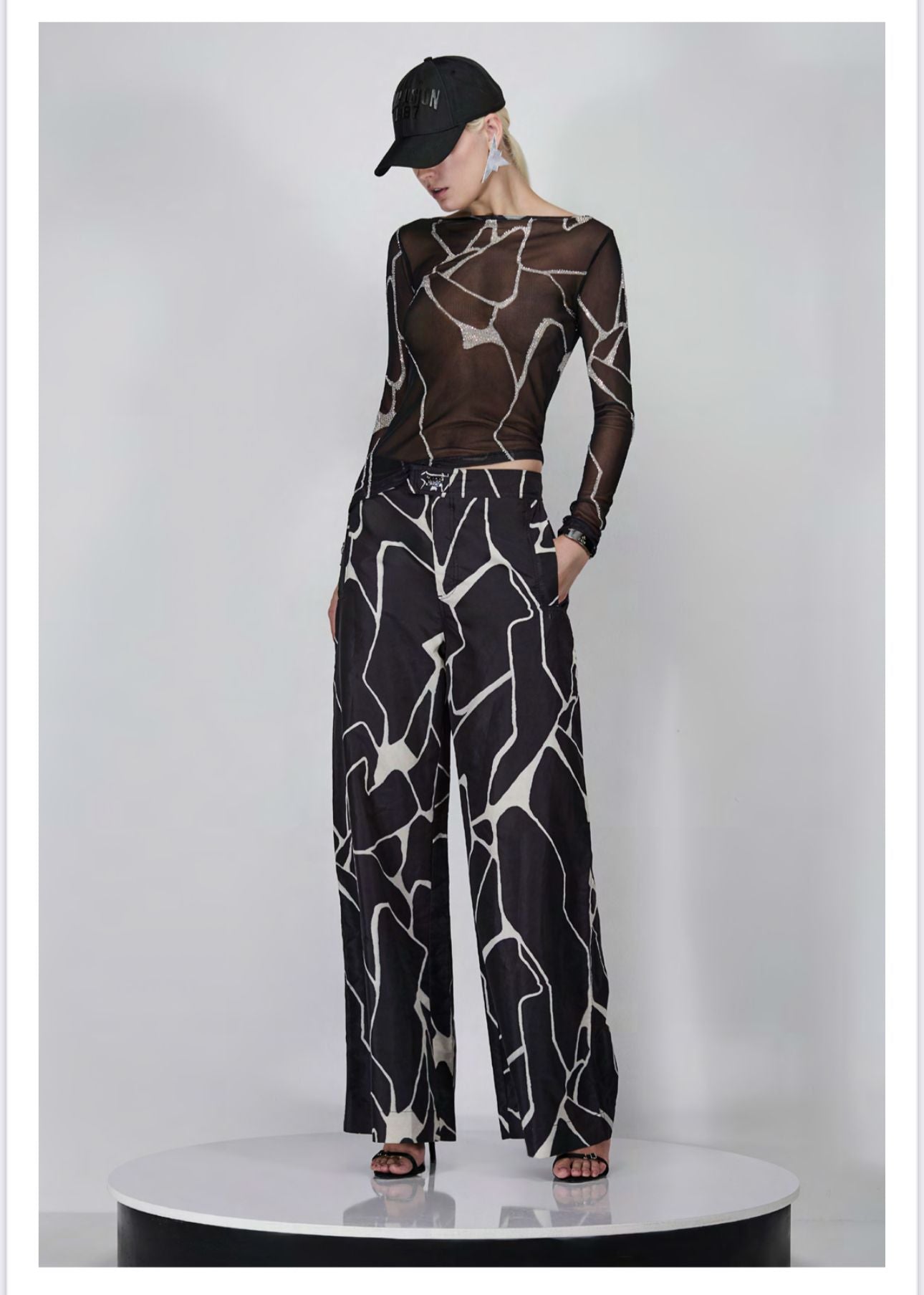 Caos - Asymmetrical Tulle Blouse