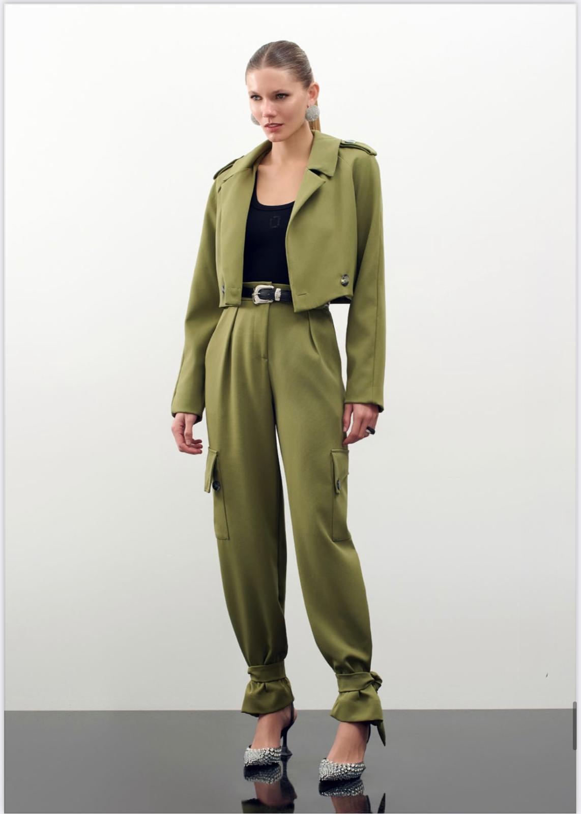 Lore - Bussines Tailored Cropped Jacket Set