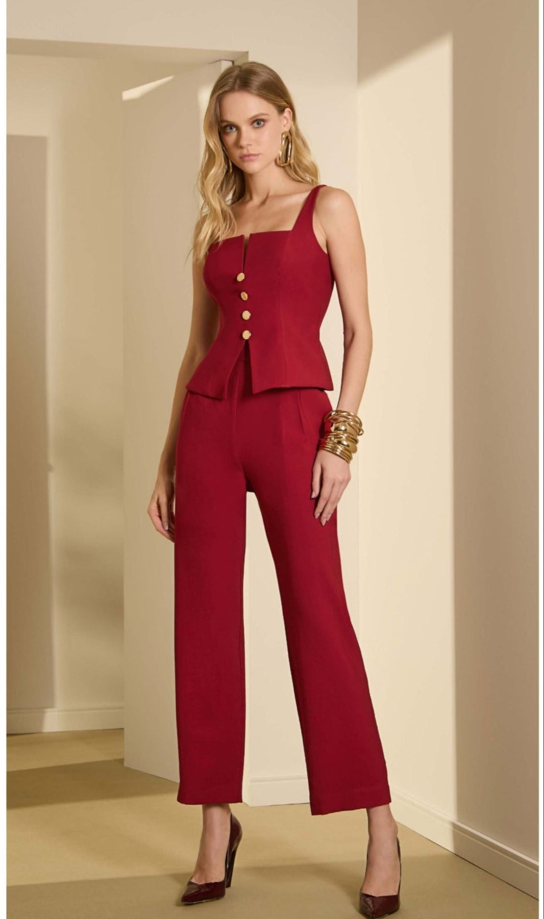 Isa Paes - Basic Tailoring Set