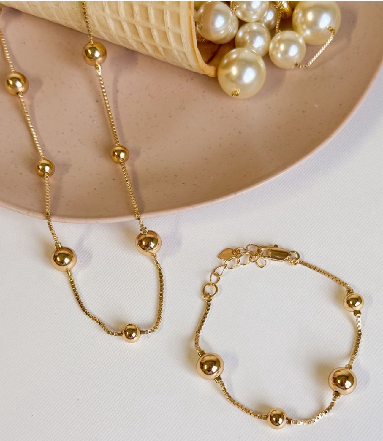 Nuria - Bracelet and Chain Set Polka Dots