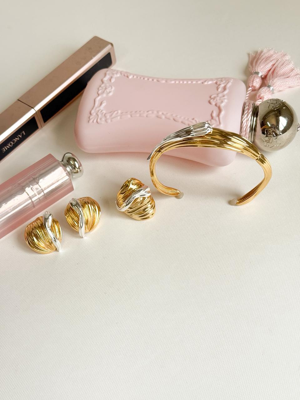 Nuria - Golden Tide Set