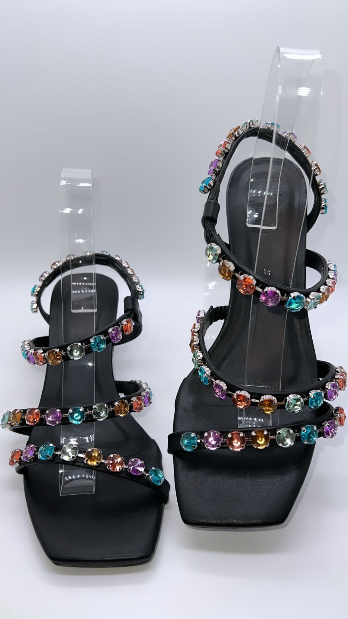 Bfb Shoes - Block Heel Sandal w/ Colored St