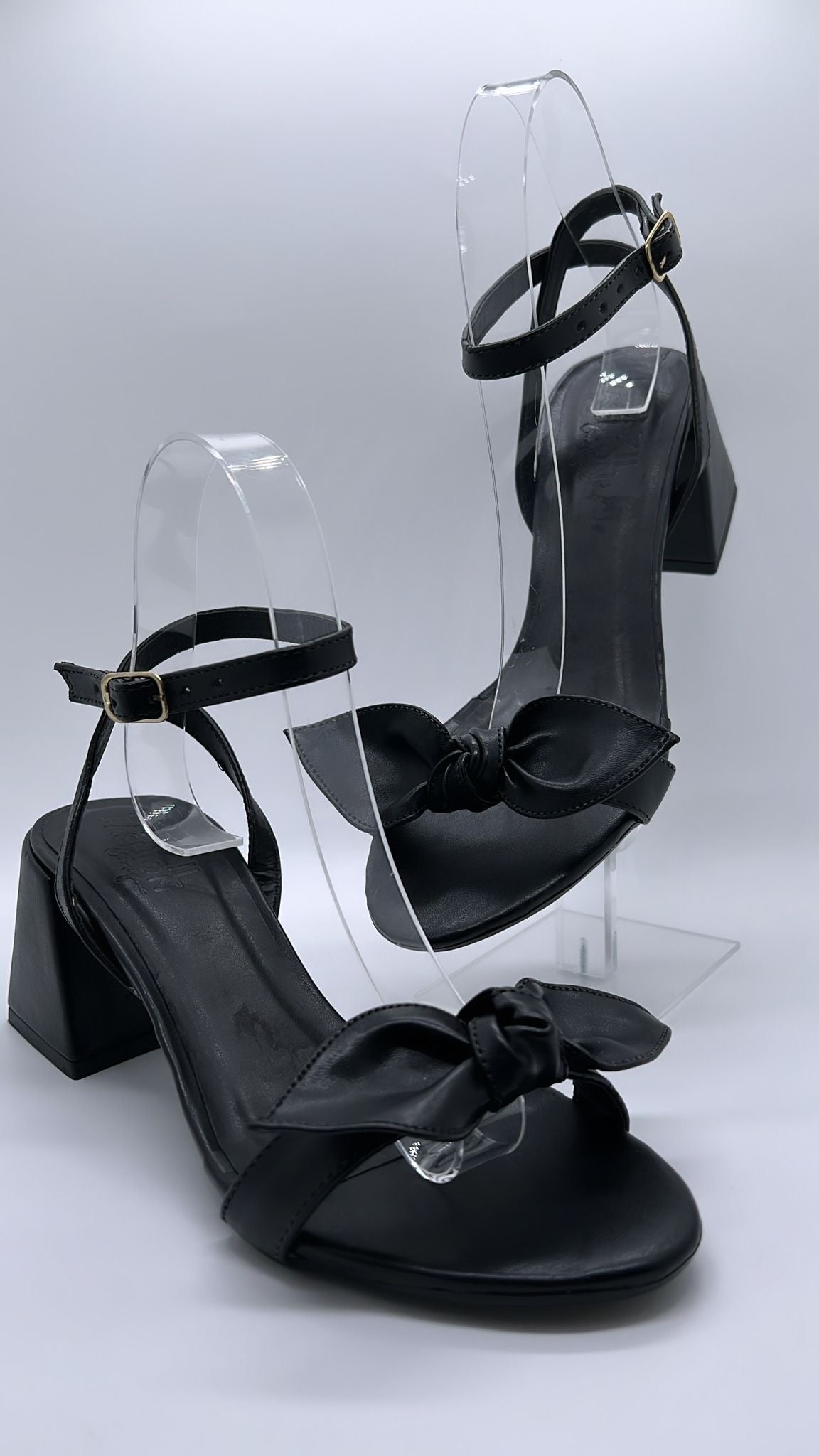 Bfb Shoes - Block Heel Sandals w/ Bow