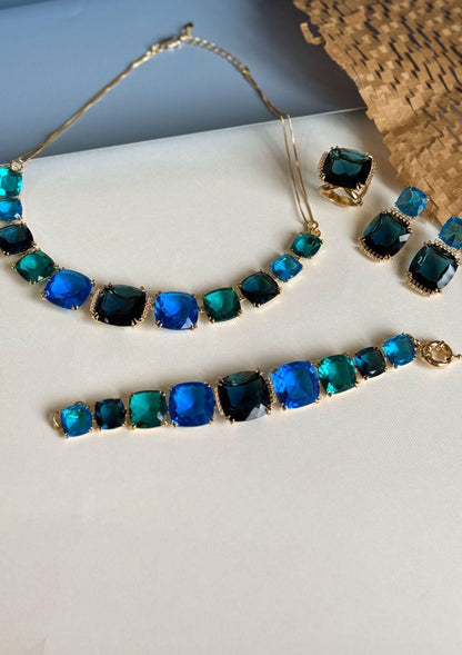 Nuria - Crystal Sparkle Necklace