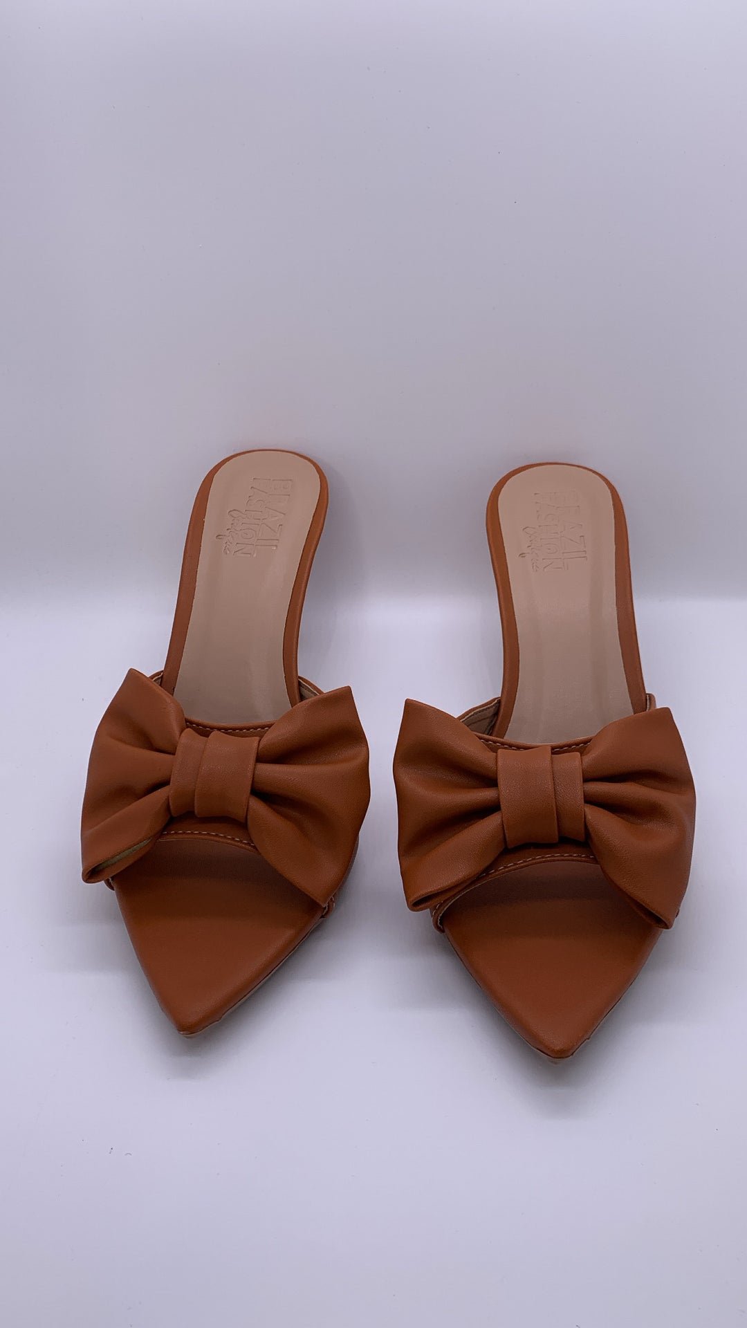 Bfb Shoes - Leaf Toe Clog W/ Bow Detail