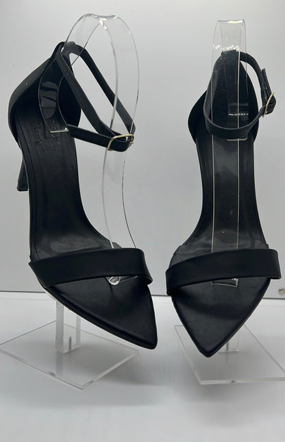 Sandal Black Leaf Toe Heel