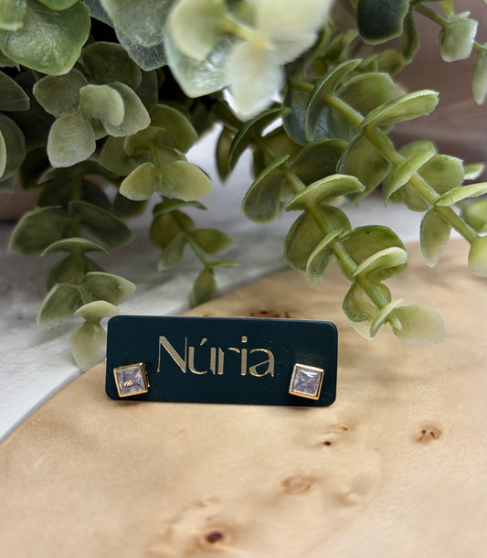 Nuria - Medium Square Gold Stud