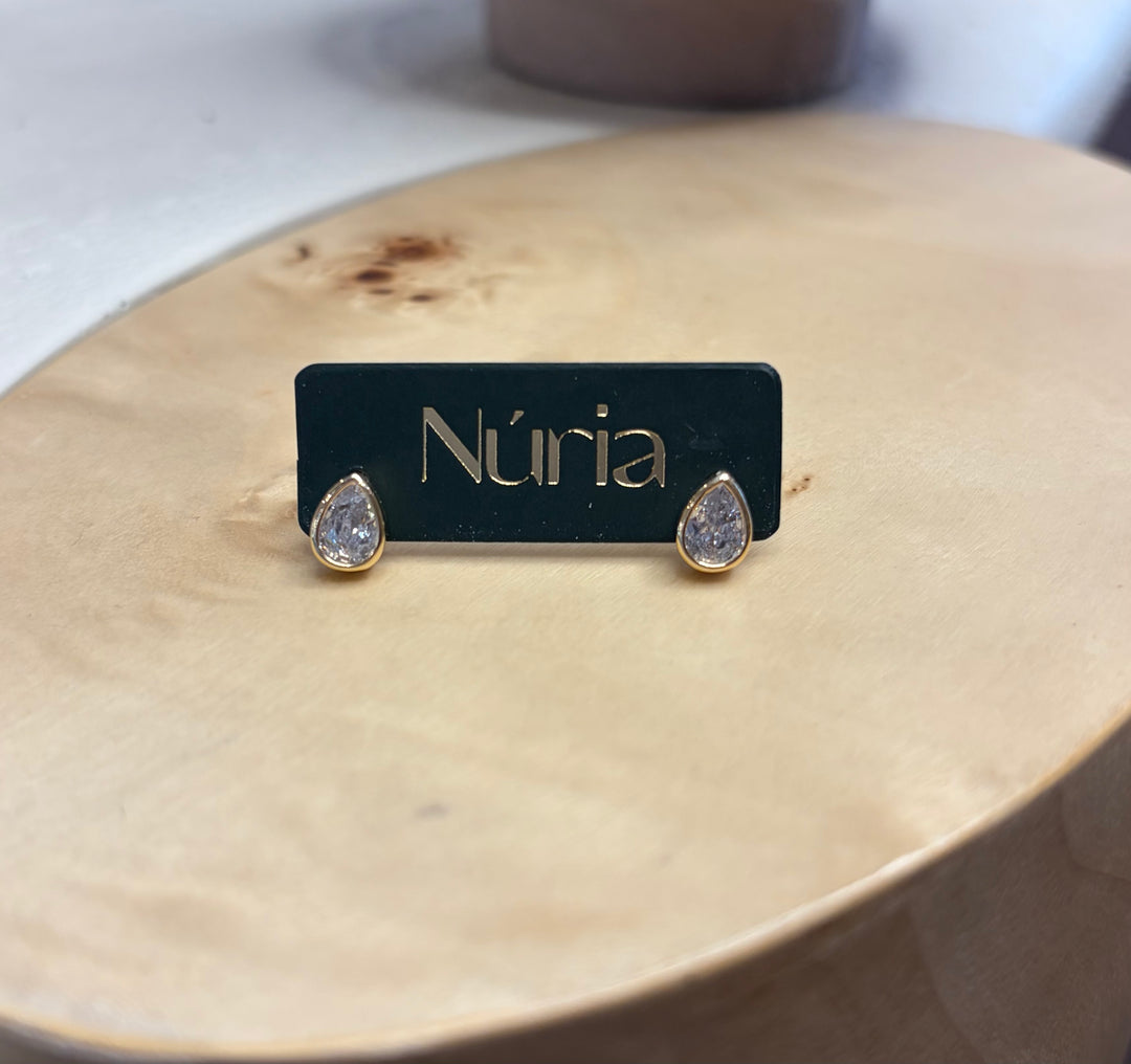Nuria - Brinco Grande Dourado Cravejado