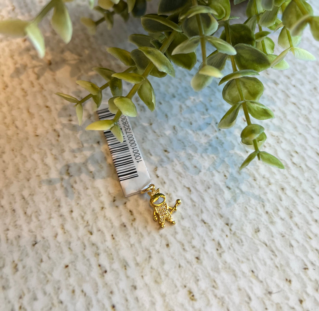Nuria - Boys Pendant