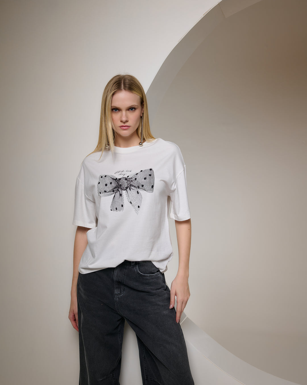 Bfly - Camiseta Oversized com Estampa de Laço