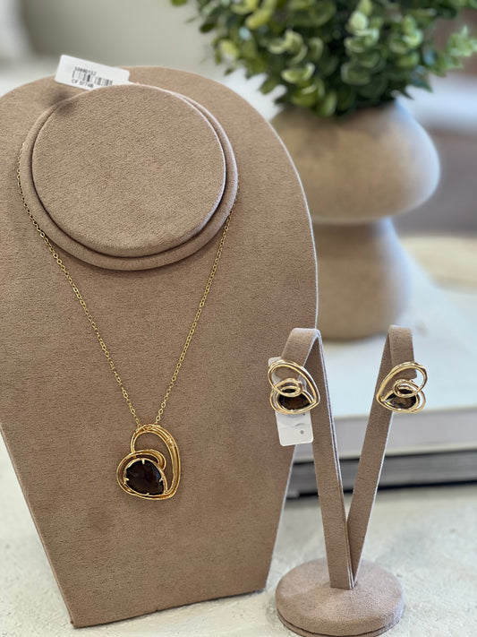 Nuria - Heart Set with Brown Stone Detail