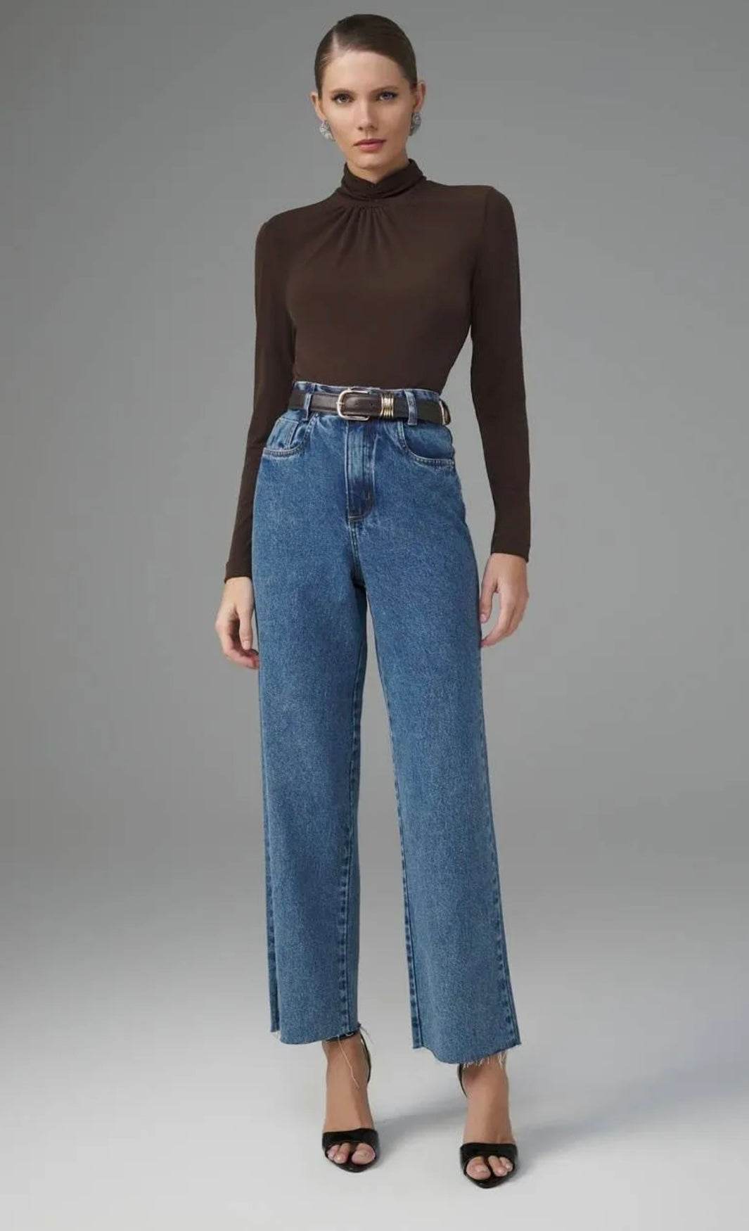 Lore - Calças Pantalonas Cropped Largas