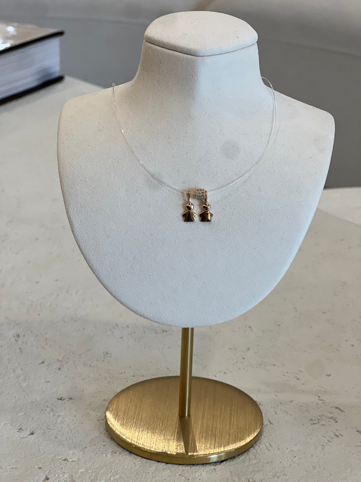 Nuria - Necklace with Children Pendant