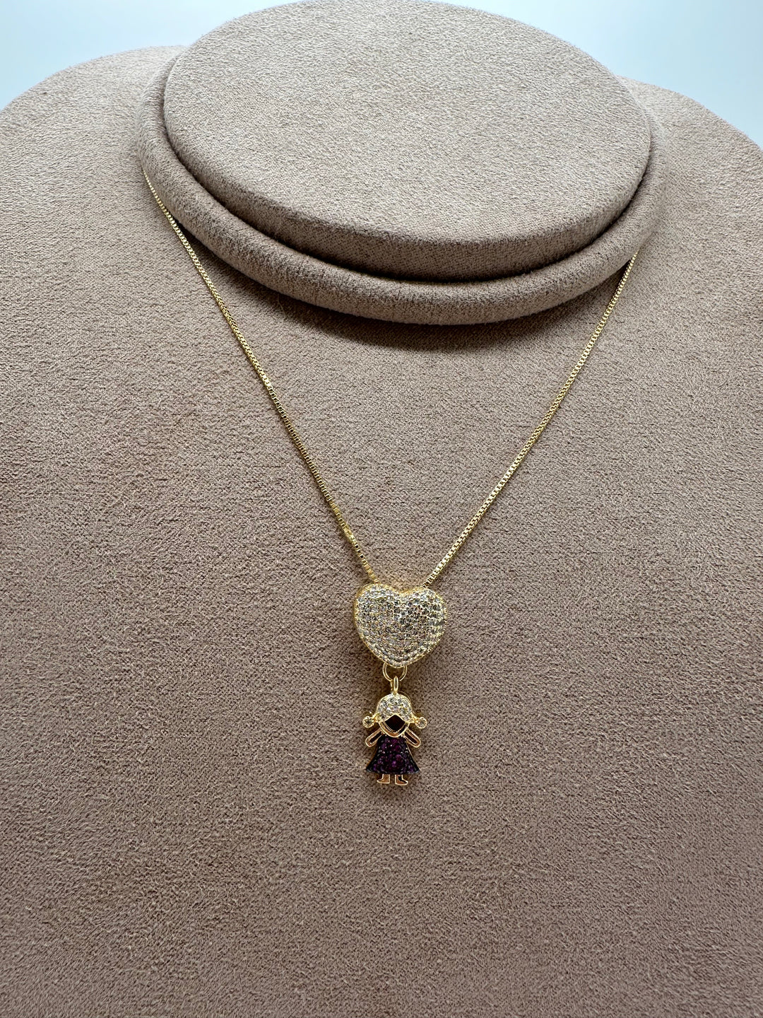 Nuria - Daughter Heart Necklace Set in Rhinestones