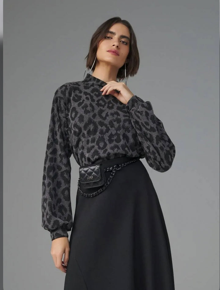 Lore - Comfy Knit Wild Blouse