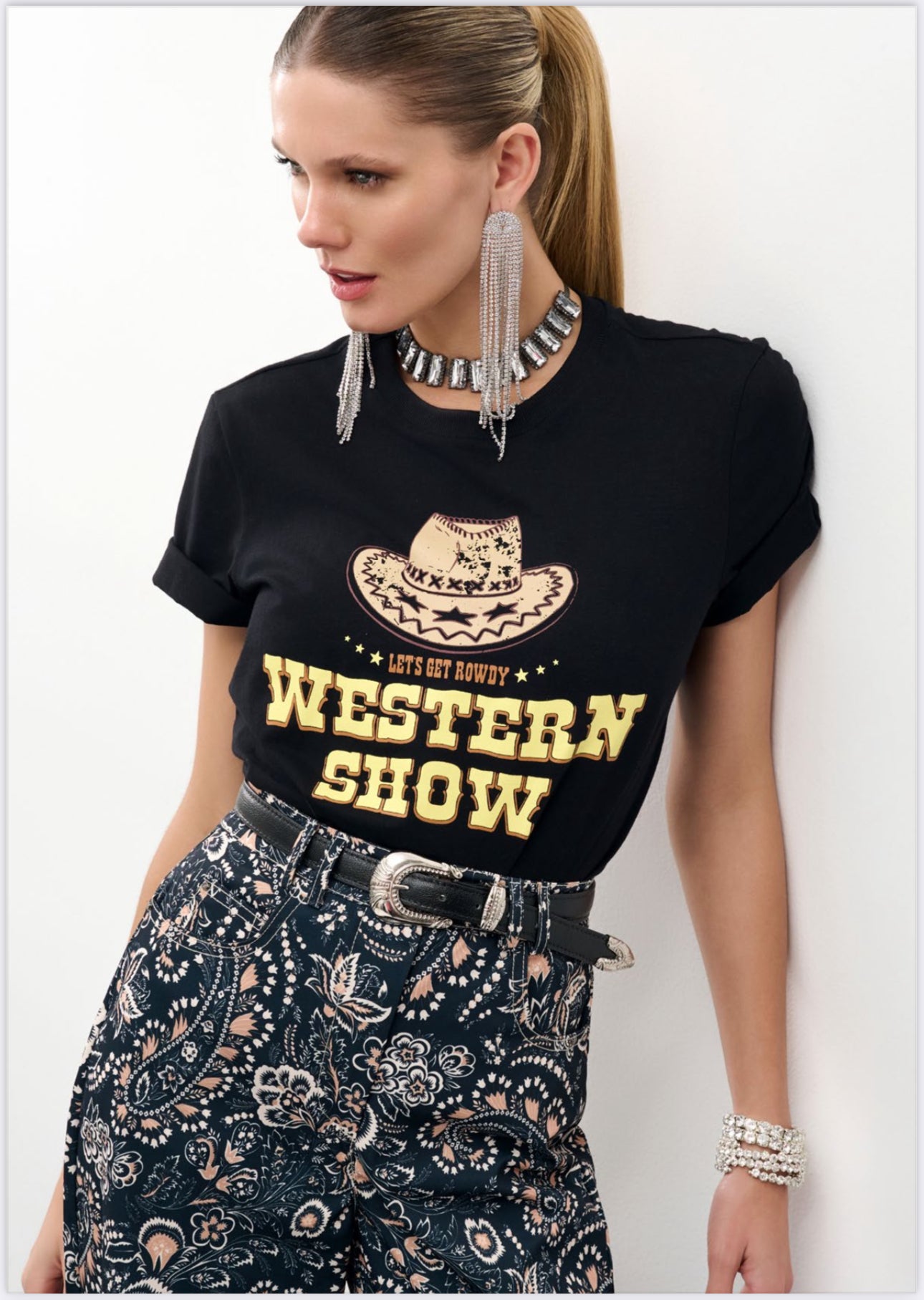 Lore - Western Show T-Shirt