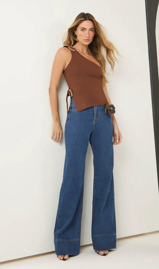 Isa Paes - Fanny Pack Jeans with Chain