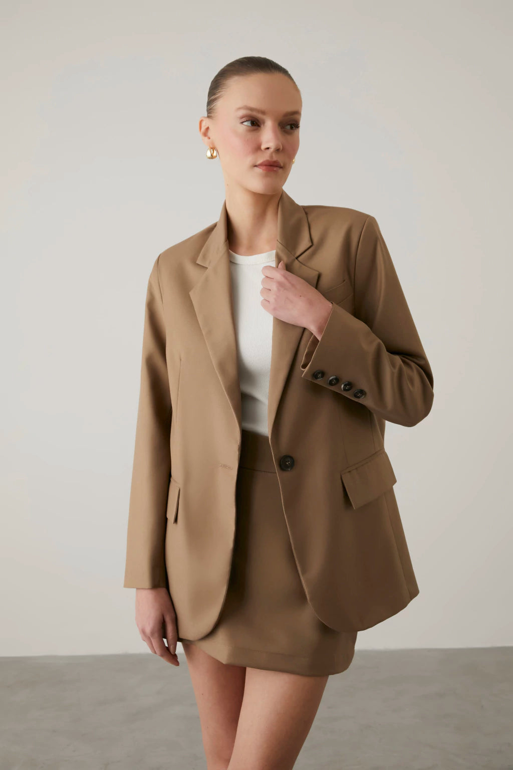 Clomee - Danielle Blazer