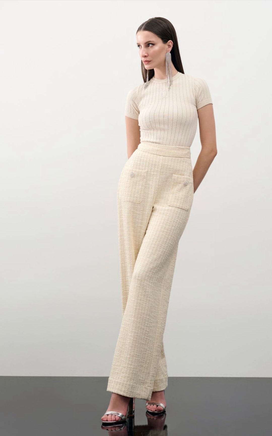 Lore - Knitted Blouse with Sleeves