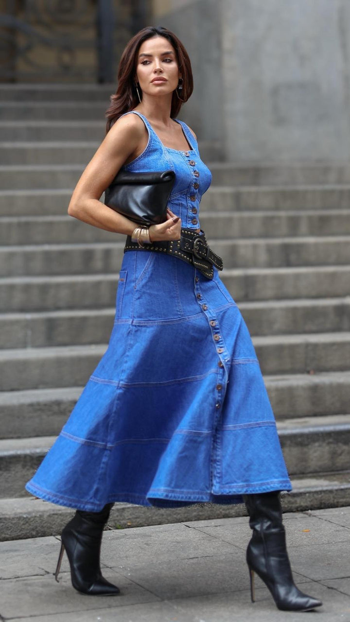 Contra Sensura -  Cropped Top with Skirt