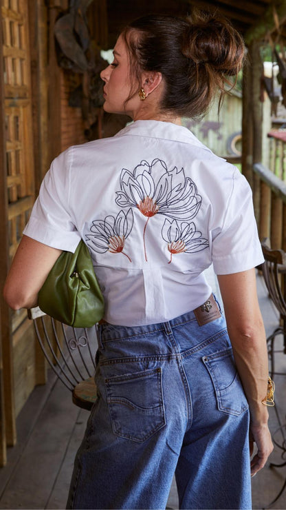 Contra Sensura - Embroidered Shirt
