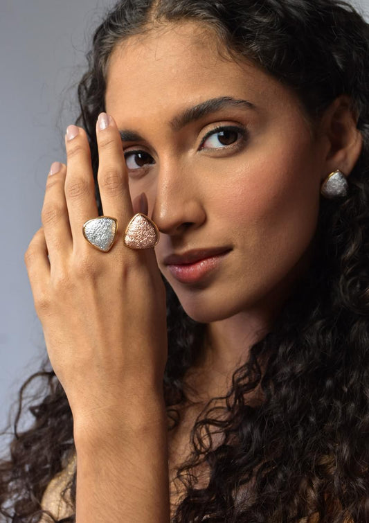 Nuria - Triangular Textured Earring Ring Set