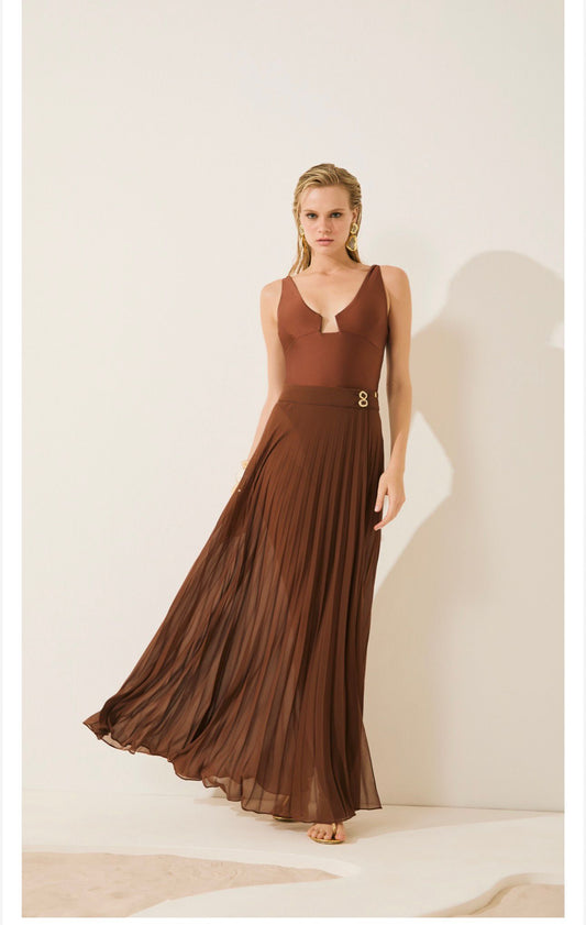 Isa Paes - Basic Bodysuit Neckline Detail