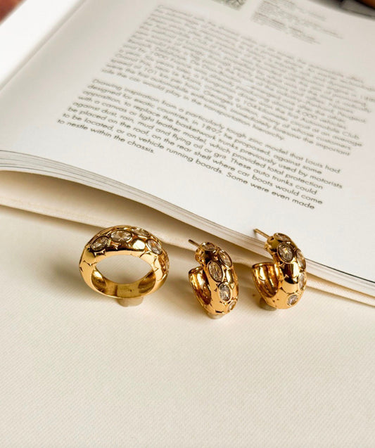 Nuria - Small Detailed Hoop Set