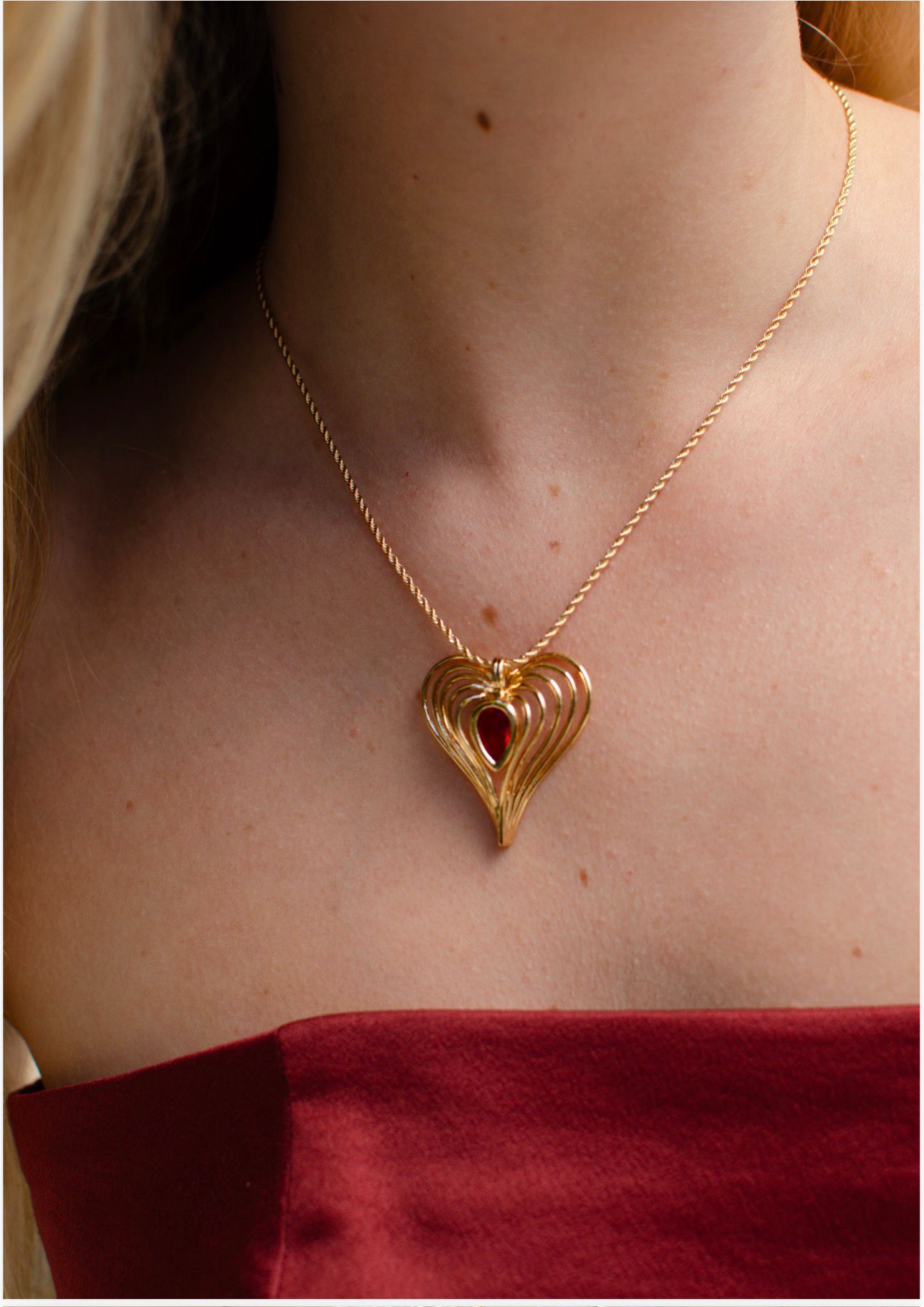 Nuria - Striped Heart