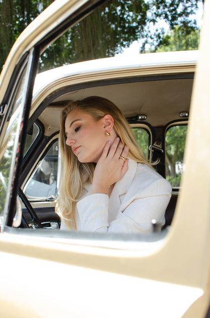 Nuria - Small Detailed Hoop Set